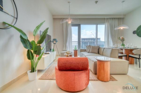 Elegant 3BR with Assistant Room at Harbour Views Tower 1 by Deluxe Holiday Homes